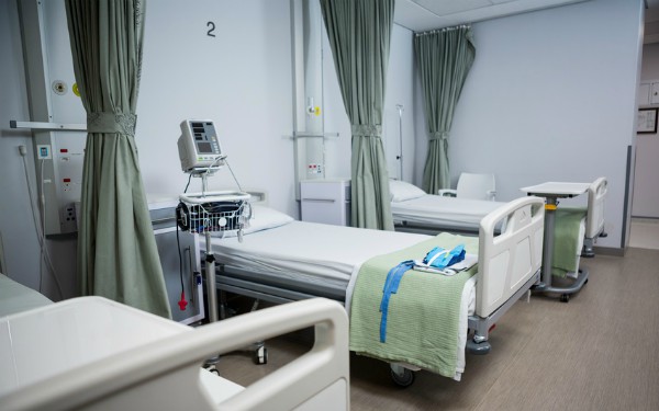 How to Pick the Size of Hospital Bed for Home?